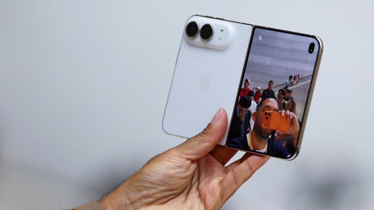 Permintaan Membludak, Pengiriman iPhone Duo Mundur ke 2027